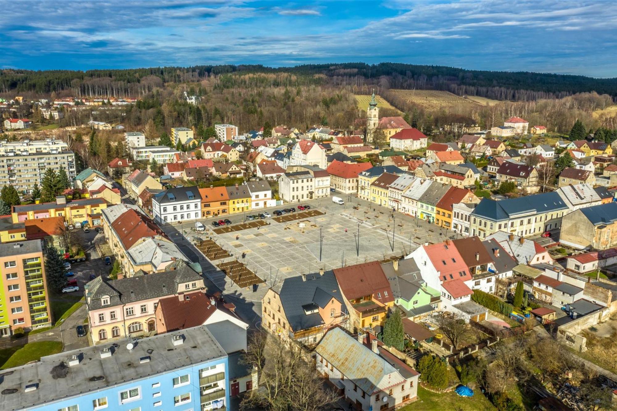 Ubytovani Na Namesti Нове-Мєсто-под-Смркем Екстер'єр фото